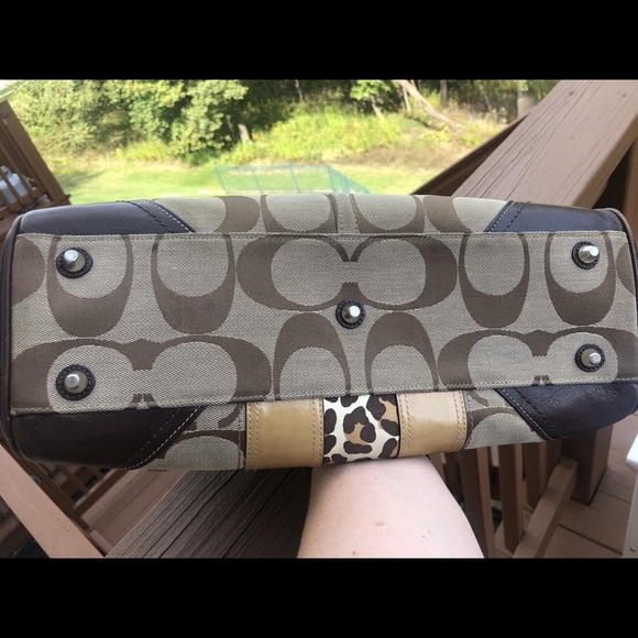 Authentic Coach Handbag! 👜 - Picture 6 of 8